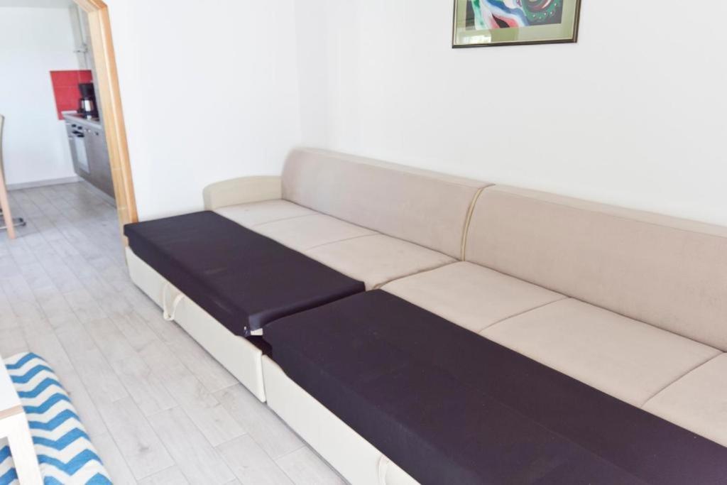 Apartmani Mira Klenovica Eksteriør bilde