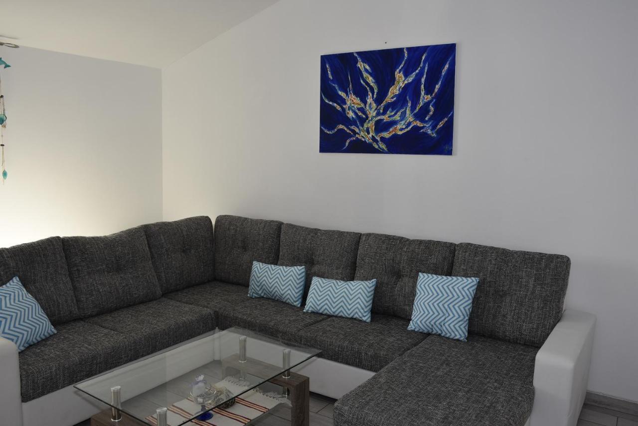 Apartmani Mira Klenovica Eksteriør bilde